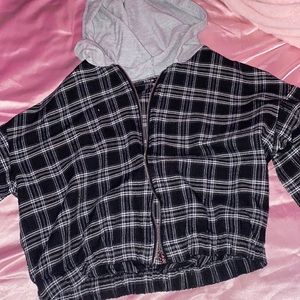 Cropped flannel women’s jacket